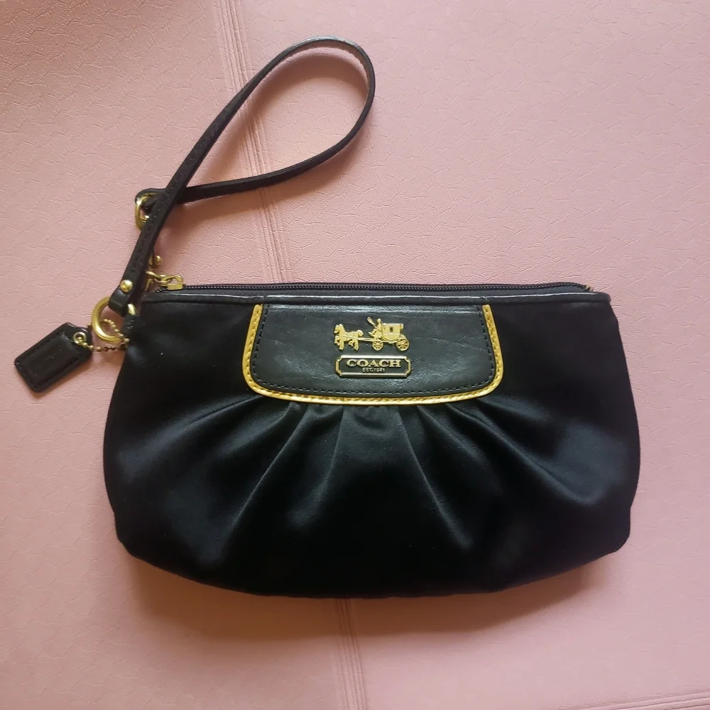 Coach Y2K Large Black Amanda Satin Wristlet Clutch - Horse and Carriage Logo